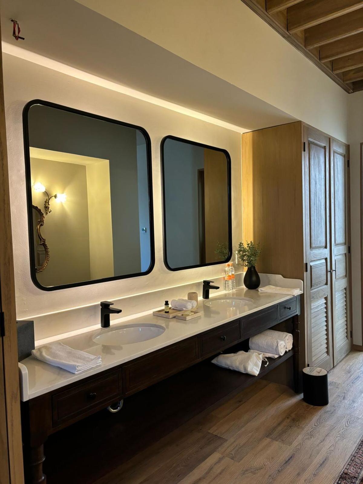 La Casona Del Banco Hotel Boutique Парас де ла Фуенте Екстериор снимка