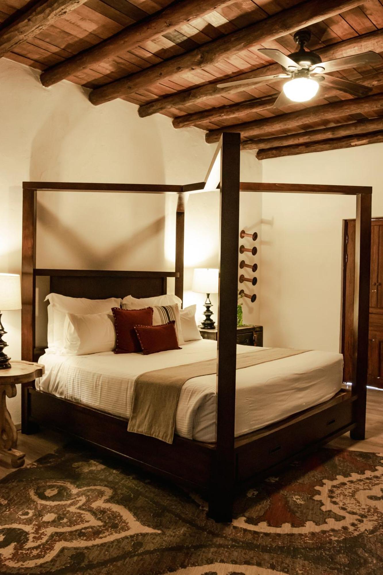 La Casona Del Banco Hotel Boutique Парас де ла Фуенте Екстериор снимка