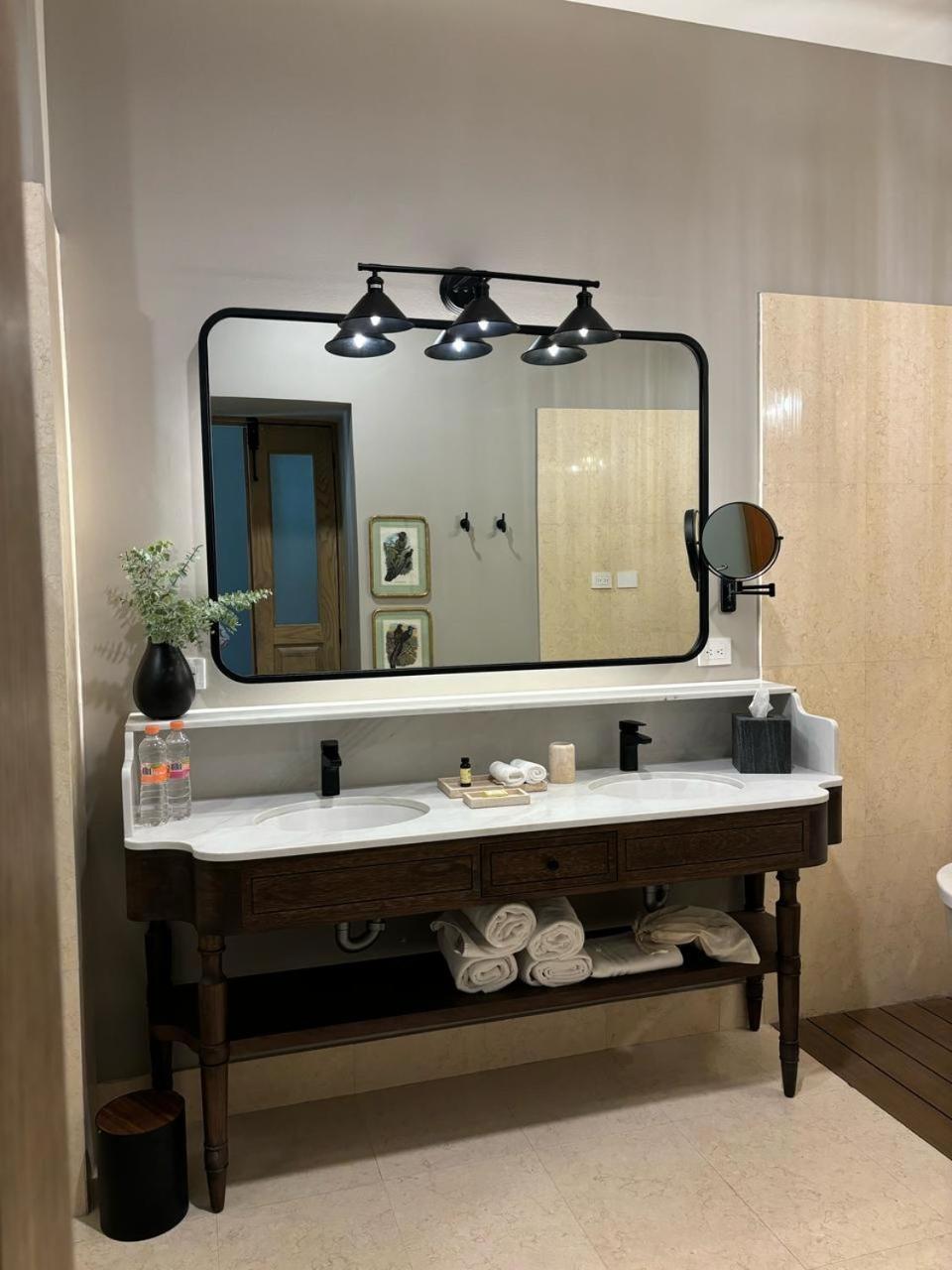 La Casona Del Banco Hotel Boutique Парас де ла Фуенте Екстериор снимка